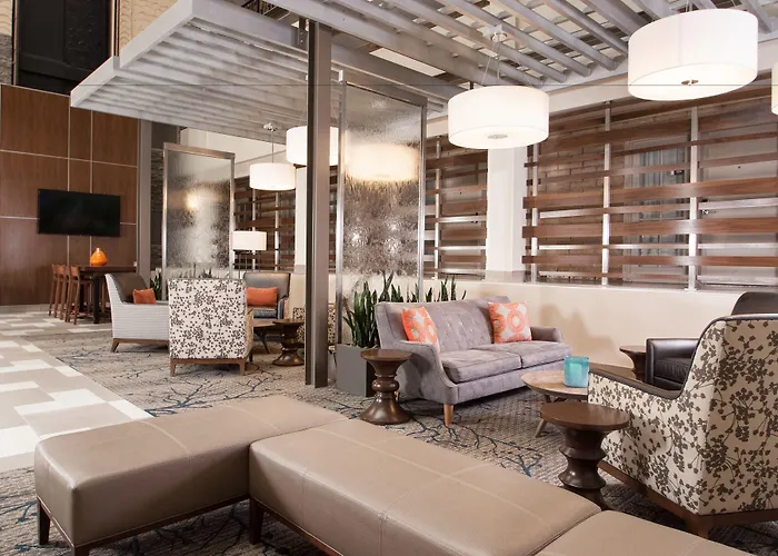 Hotel Embassy By Hilton Minneapolis Edina 4*