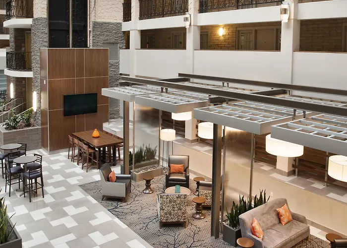 Embassy By Hilton Minneapolis Edina Hotel