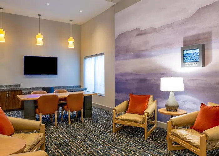 Embassy By Hilton Minneapolis Edina 4*