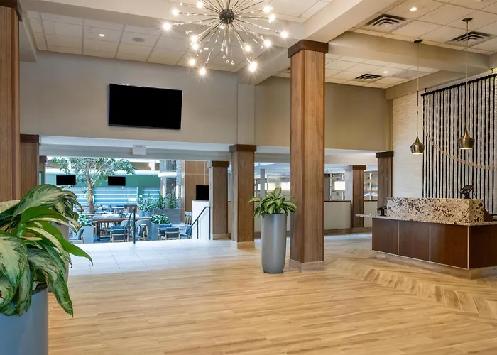 Hotel Embassy By Hilton Minneapolis Edina 4*