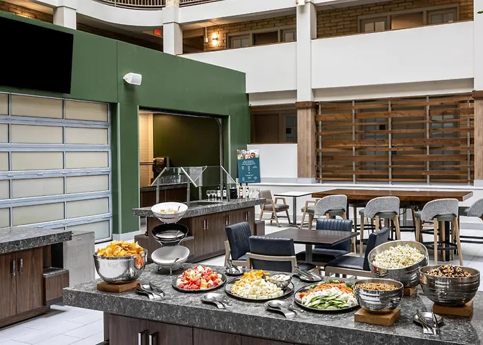 Embassy By Hilton Minneapolis Edina 4* Bloomington