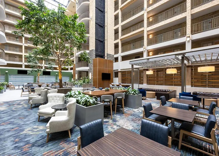 Hotel Embassy By Hilton Minneapolis Edina Bloomington