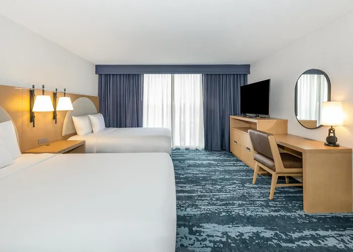 Hotel Embassy By Hilton Minneapolis Edina