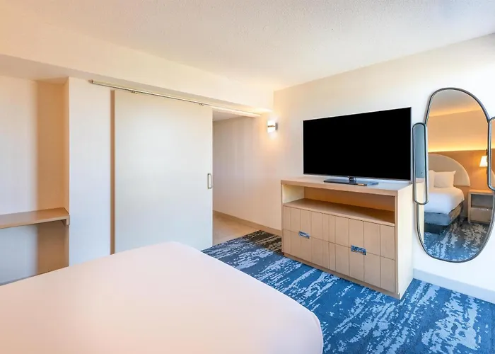 Embassy By Hilton Minneapolis Edina Bloomington
