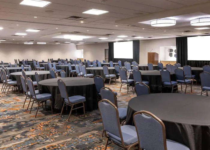 Embassy By Hilton Minneapolis Edina 4* Bloomington