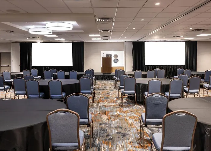 Embassy By Hilton Minneapolis Edina Hotel 4*