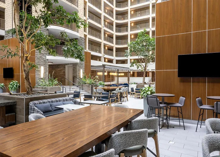 Embassy By Hilton Minneapolis Edina 4*
